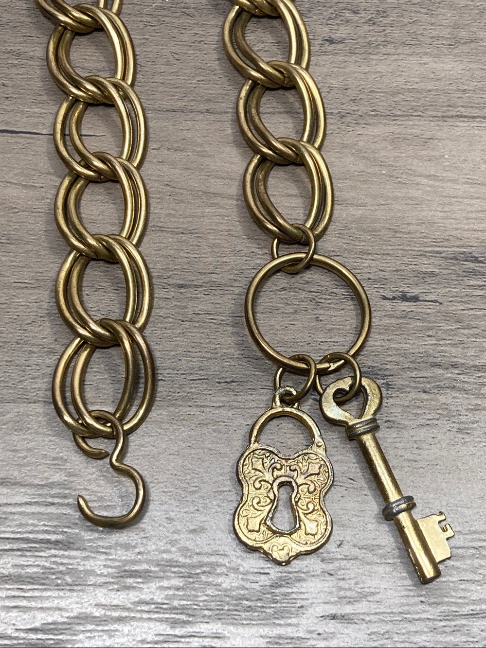 Vintage Chain Belt With Coin Key Lock Charms - Picture 2 of 16